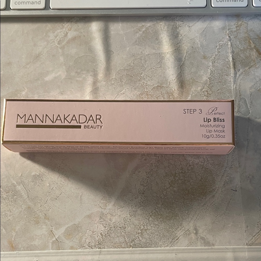 Manna Kadar Lip Bliss Moisturizing Lip Mask - Blush Pink